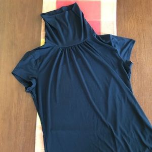 NY&Co short sleeve turtleneck